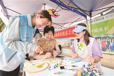 匠心智策 北京市总工会32个服务站点暖心护航中考考生